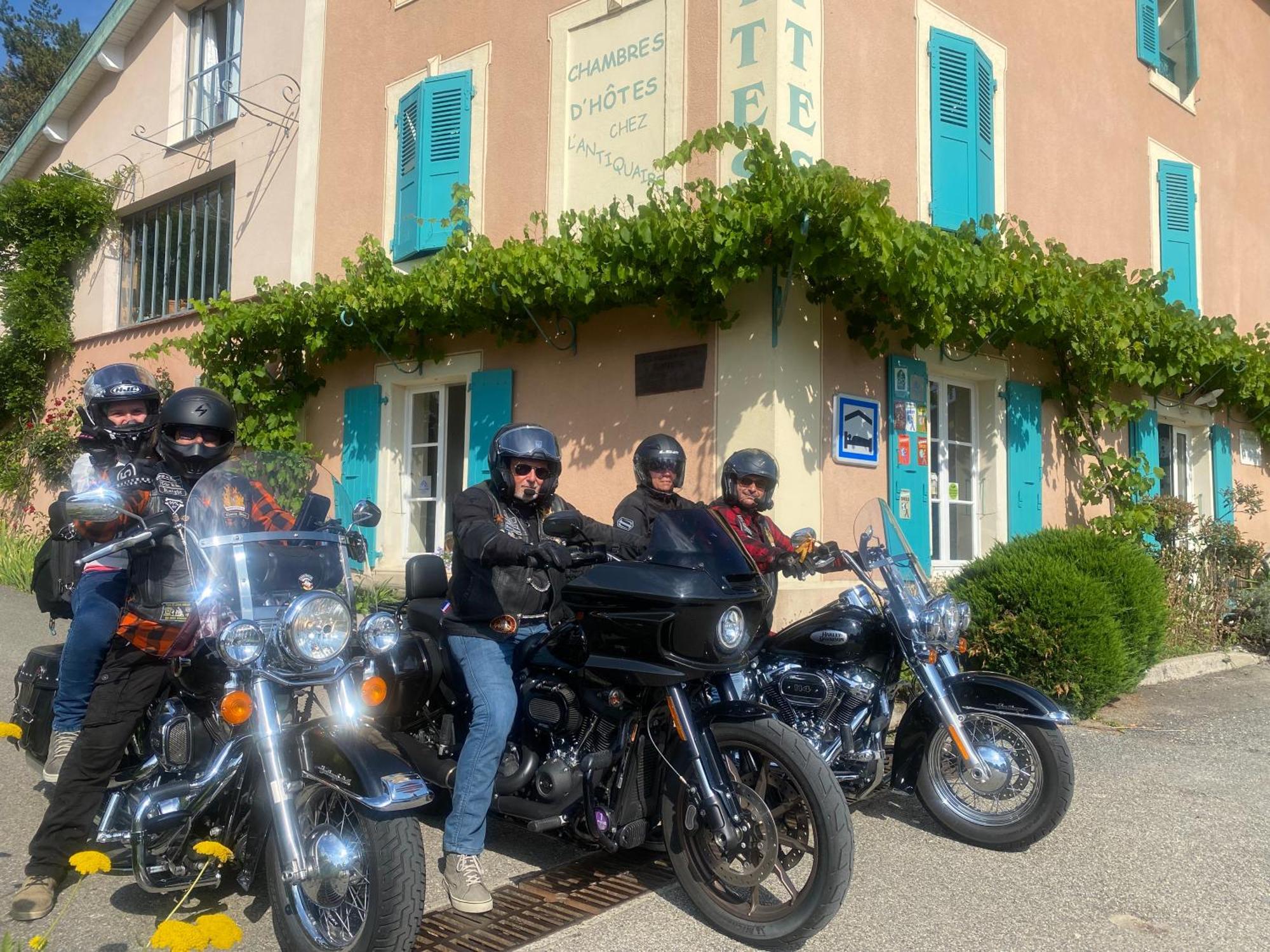 Chez L'Antiquaire Bed & Breakfast Hauterives Exterior foto