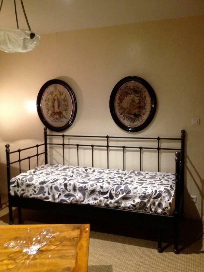 Chez L'Antiquaire Bed & Breakfast Hauterives Exterior foto